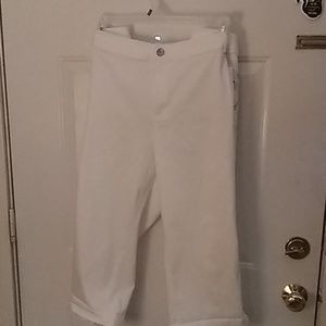 White Cropped Jeans